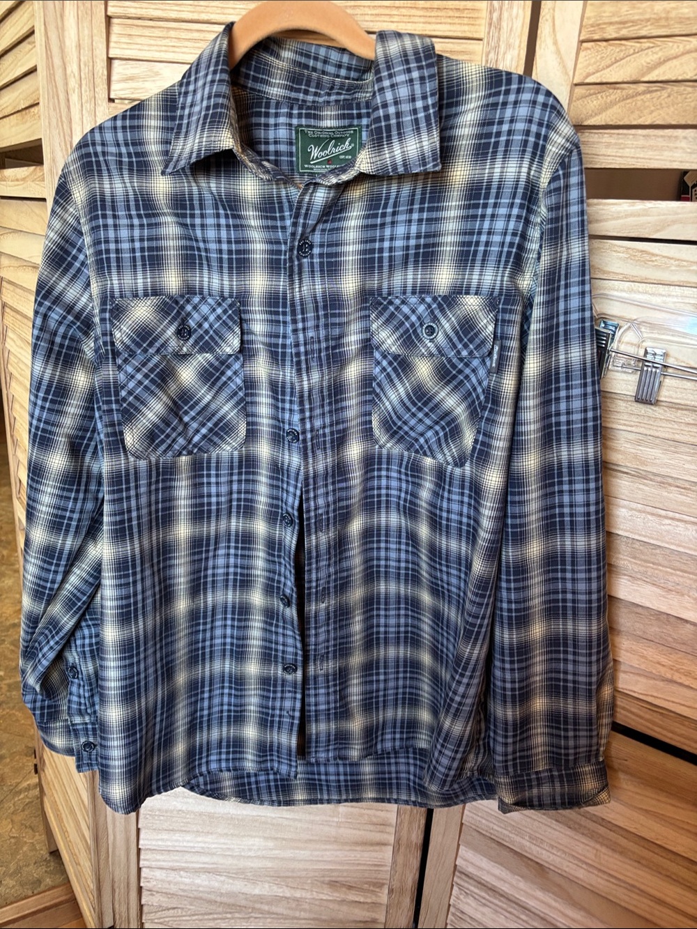 Woolrich Men's Blue Plaid Button-Up Shirt Large